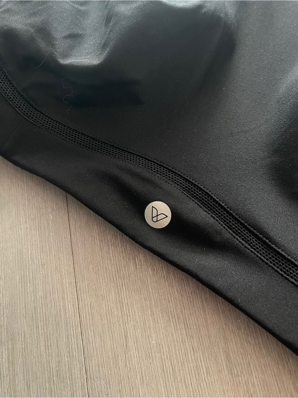 Livi Active Black Fasten Back Sports Bra Plus Size - Picture 5 of 7